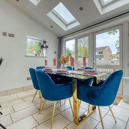 Spacious Nottingham Abode - Sleeps 16 מראה חיצוני תמונה