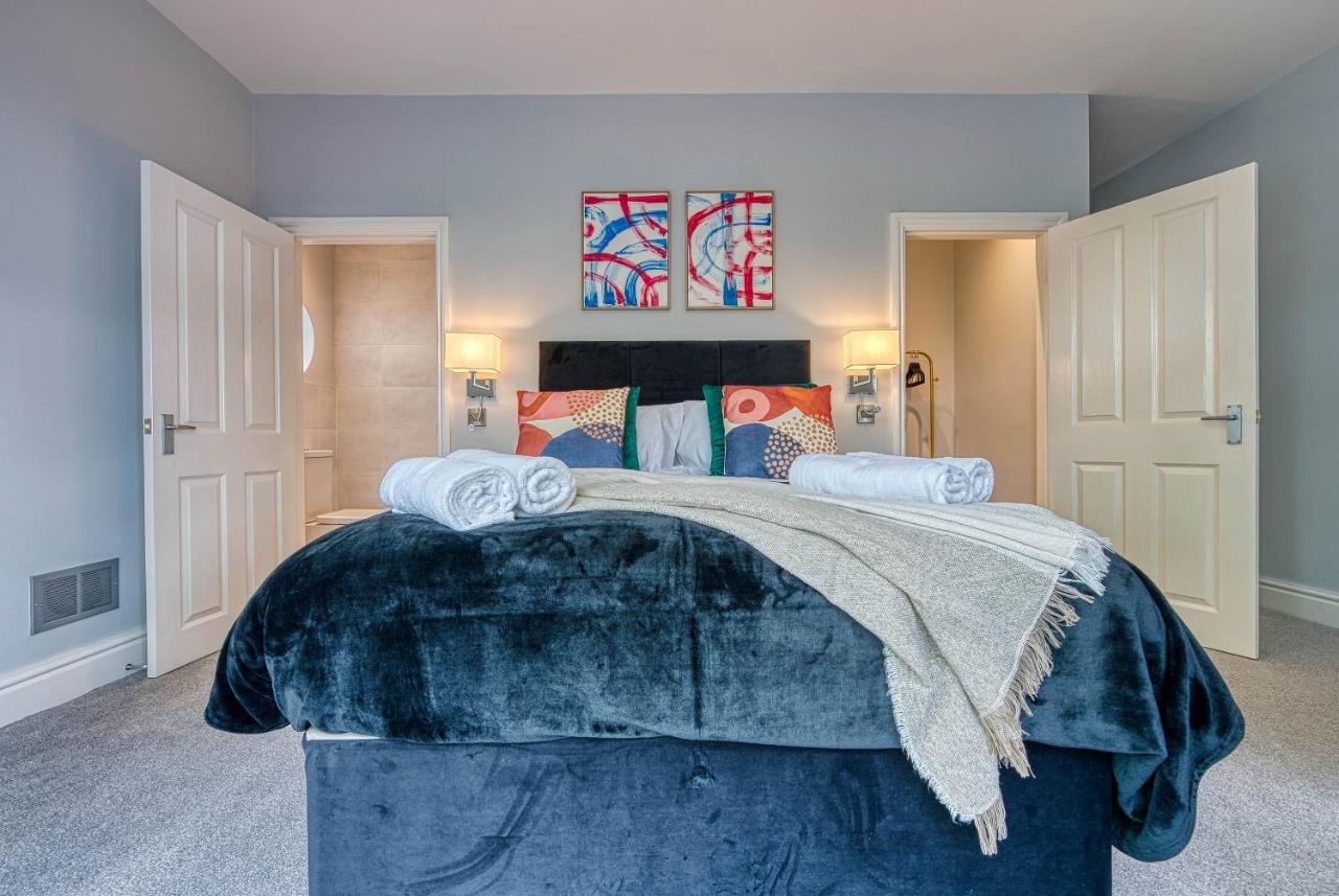 Spacious Nottingham Abode - Sleeps 16 מראה חיצוני תמונה