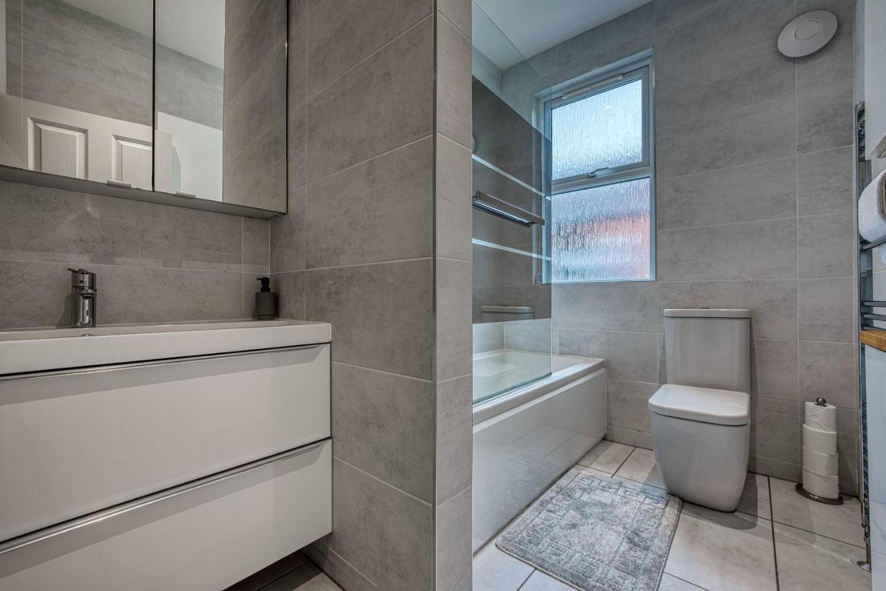 Spacious Nottingham Abode - Sleeps 16 מראה חיצוני תמונה