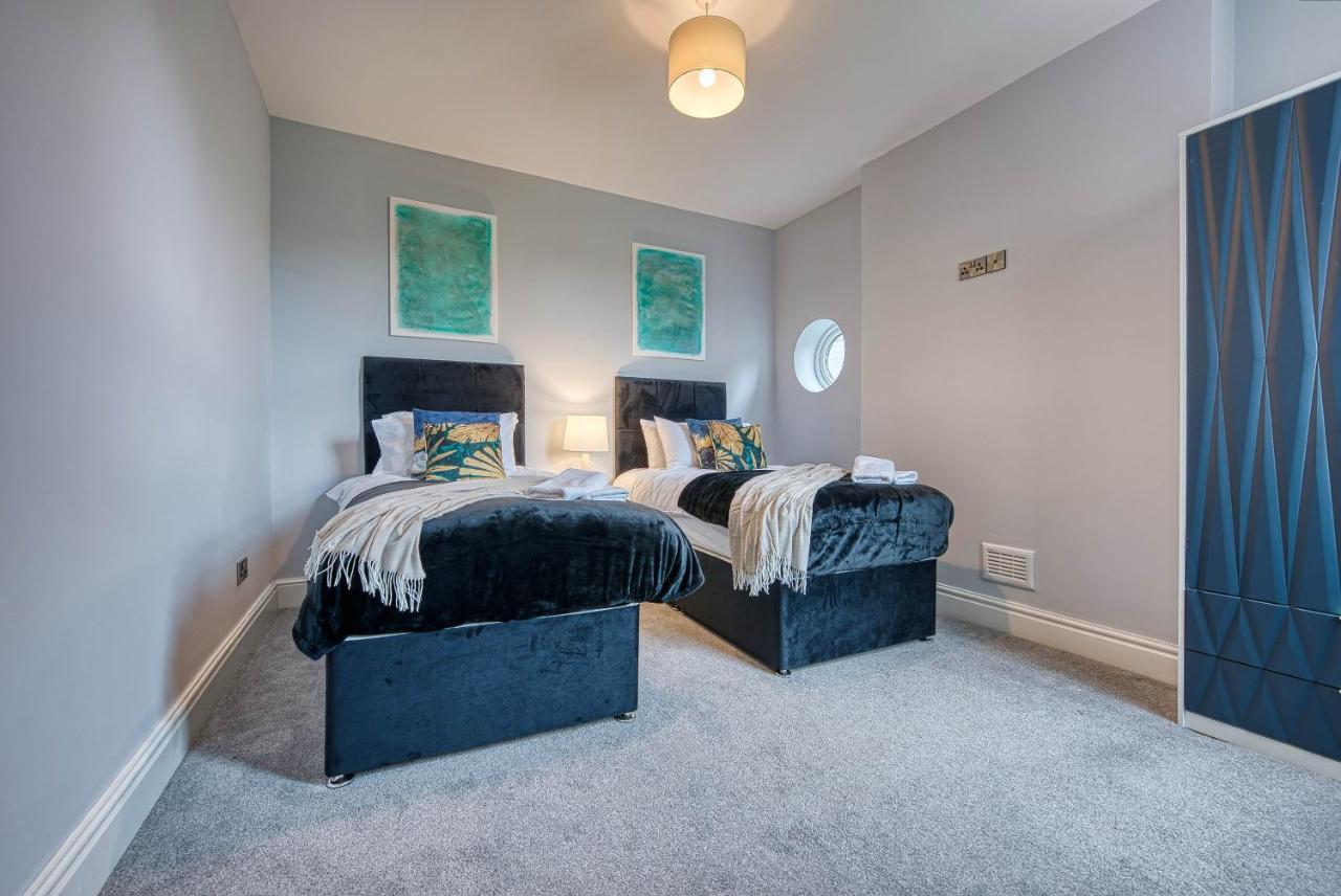 Spacious Nottingham Abode - Sleeps 16 מראה חיצוני תמונה