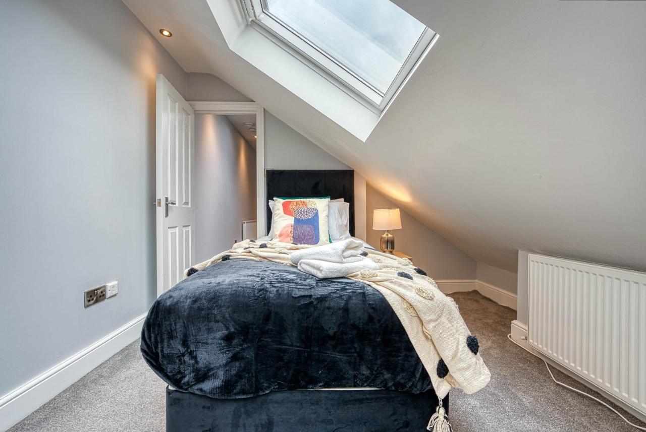 Spacious Nottingham Abode - Sleeps 16 מראה חיצוני תמונה