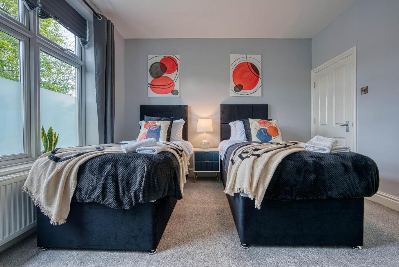 Spacious Nottingham Abode - Sleeps 16 מראה חיצוני תמונה